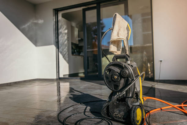 Best Driveway Pressure Washing  in Sarasota Springs, FL
